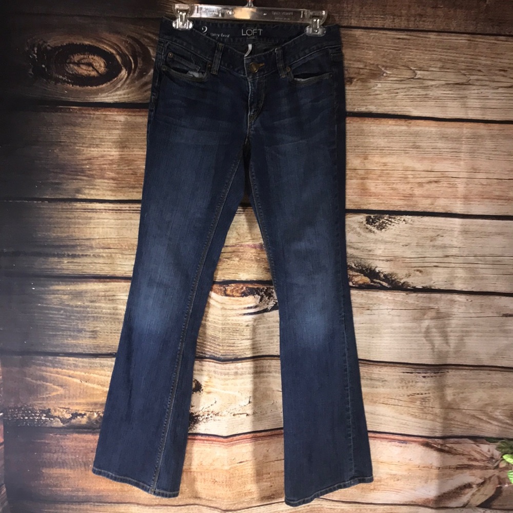 Ann  Taylor loft  jeans. Size 2 curvy boot
